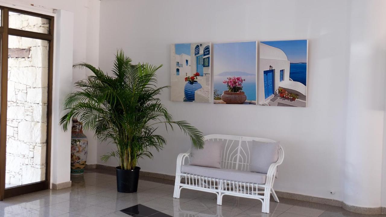 Amore Hotel Apts Paralimni Luaran gambar